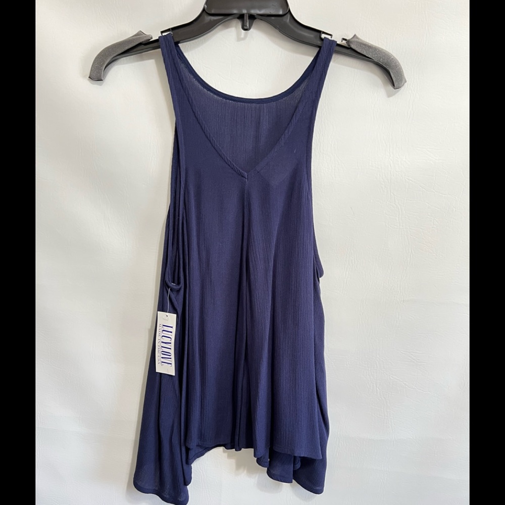Love Lucy tank top Navy NWT sz S shark bite hem soft Lightweight v-Neck flowy